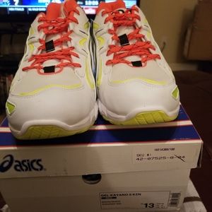 Asics Mens running shoe